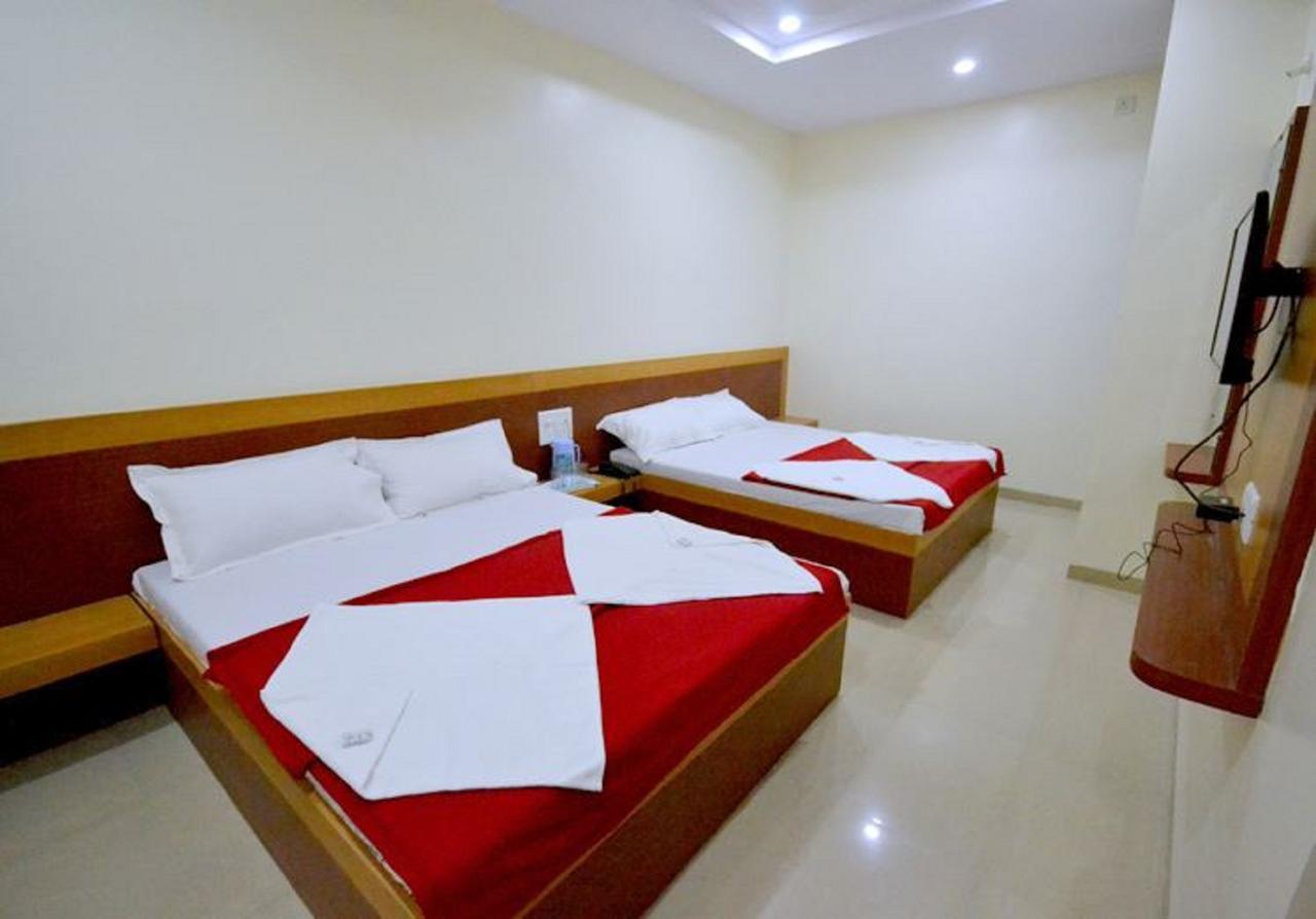 Hotel S S Palace Shirdi Exterior foto